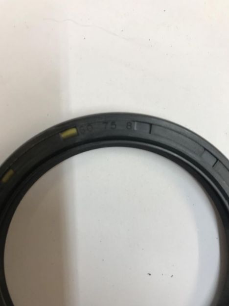 Picture of OIL SEAL 60x75X8-ME-024958