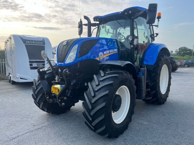 Picture of New Holland T7.210