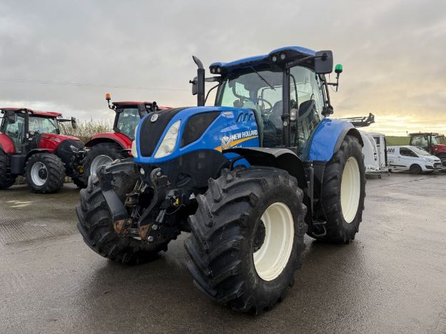 Picture of New Holland T7.225
